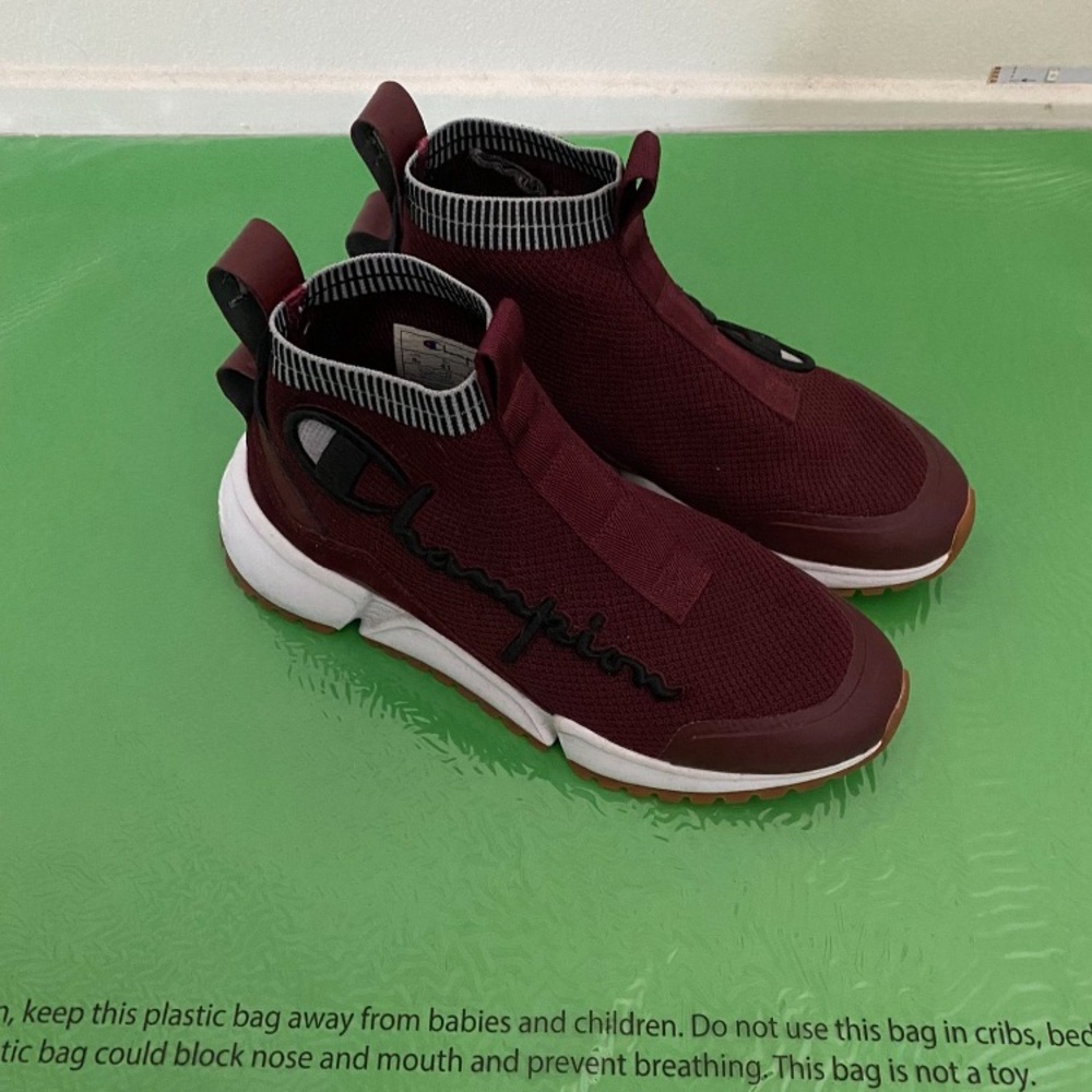 Champion shoes size 8
